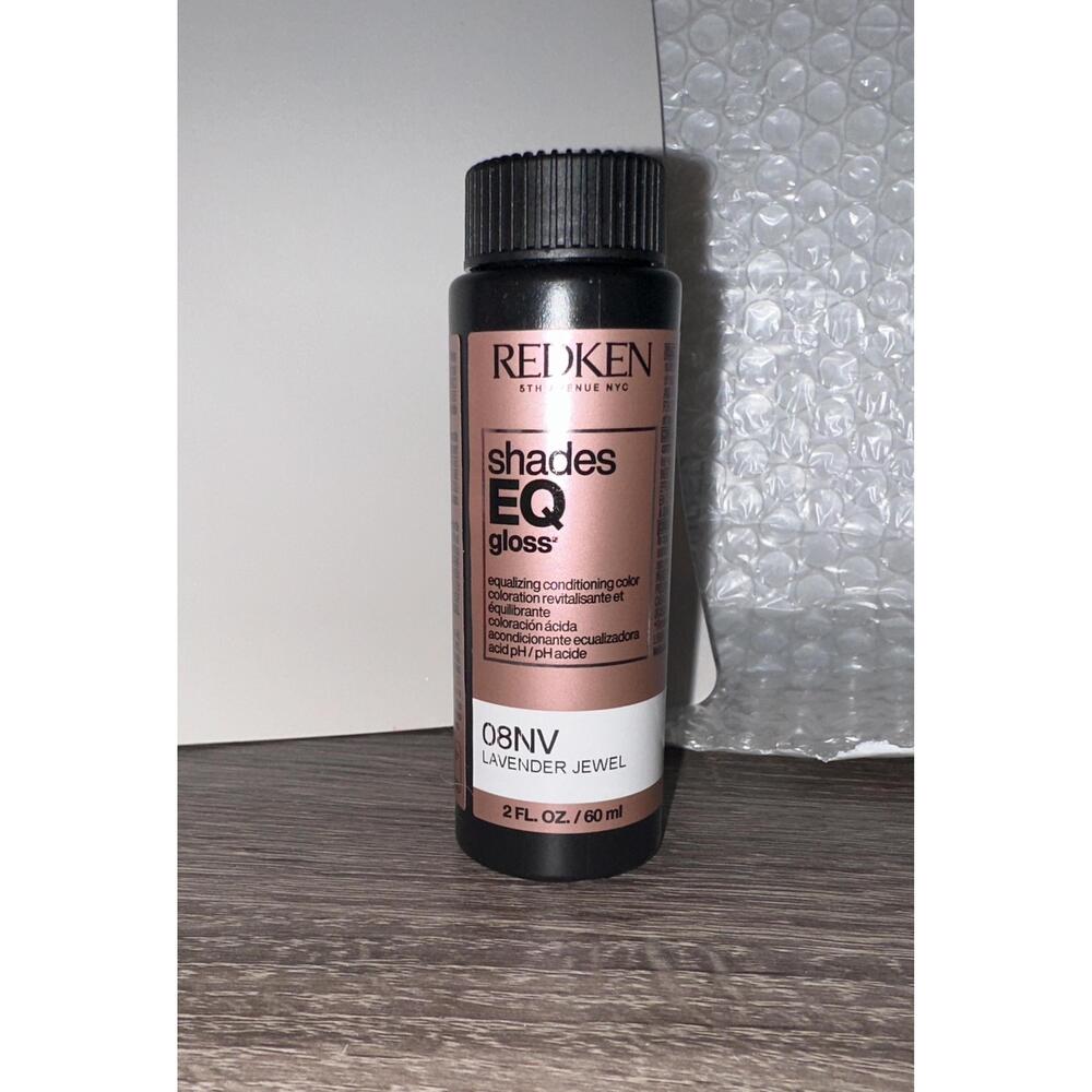 Redken Hair 8NV Lavender jewel Shades EQ Gloss Demi Conditioning Vibrant Shine